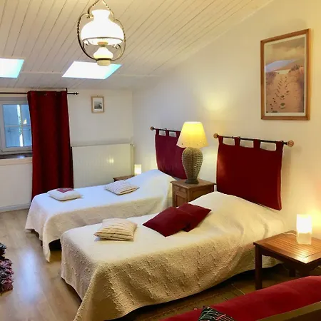D'hotes Le Logis Du Port Paradis Bed & Breakfast